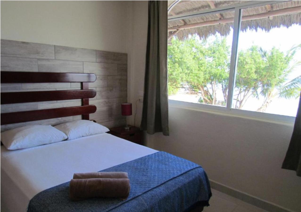 Porto Coral Hotel & Suites Chetumal Bagian luar foto