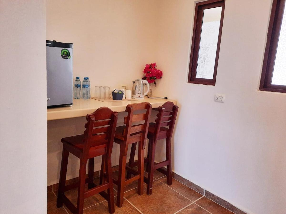 Porto Coral Hotel & Suites Chetumal Bagian luar foto