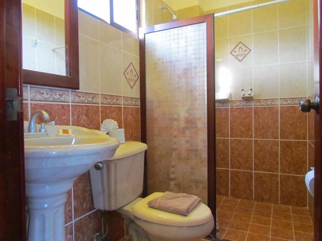 Porto Coral Hotel & Suites Chetumal Bagian luar foto
